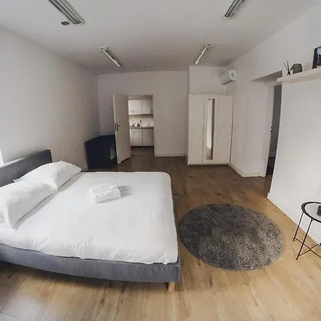 Apartament Cos Zydowska 33
