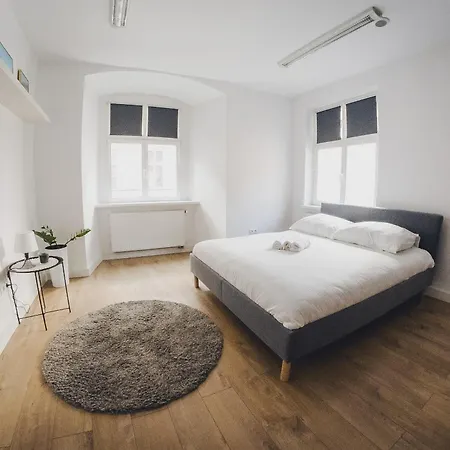 Cos Zydowska 33 Apartament