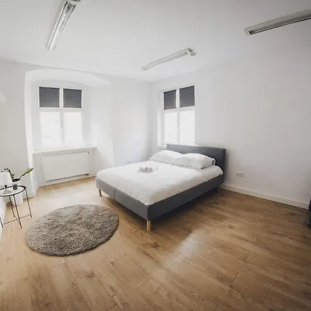 Coś żydowska 33 Apartament *