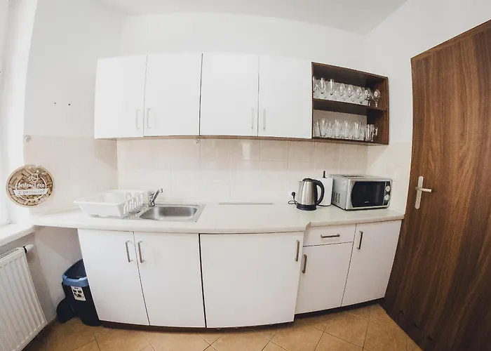 Cos Zydowska 33 * Познань